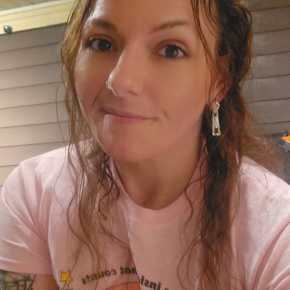 Meet your Posher, Chelsea - Picture 2 of 2